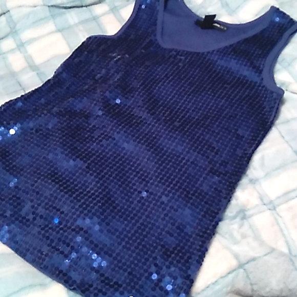Denim 24/7 Tops - Blue tank with sequins on front.  (14W-16W) M. NWOT